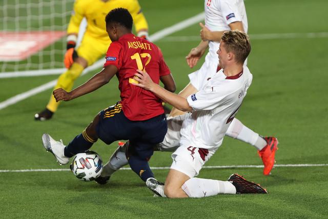 德天空：布兰特将无法出战多特对阵拜仁的比赛